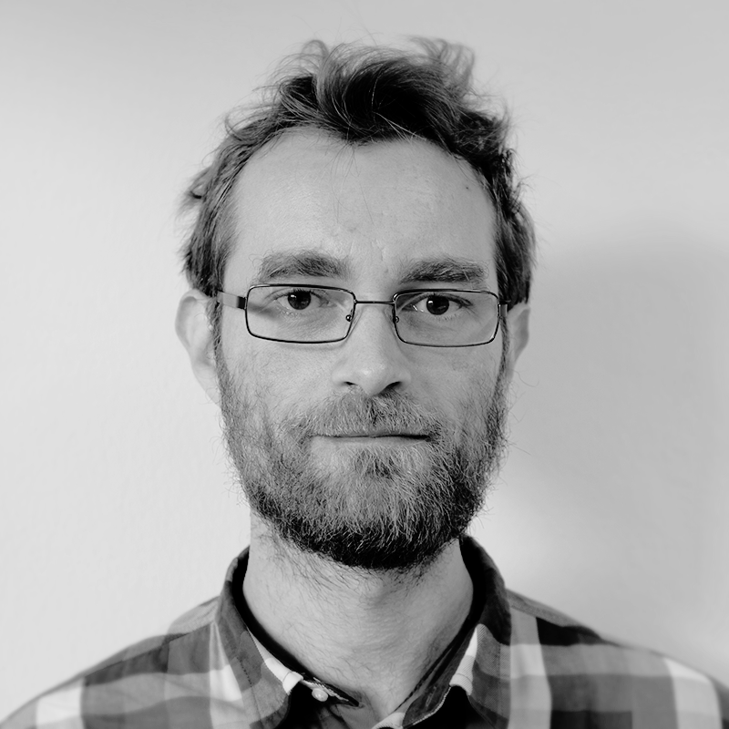 black-and-white profile picture of Philip Schildkamp