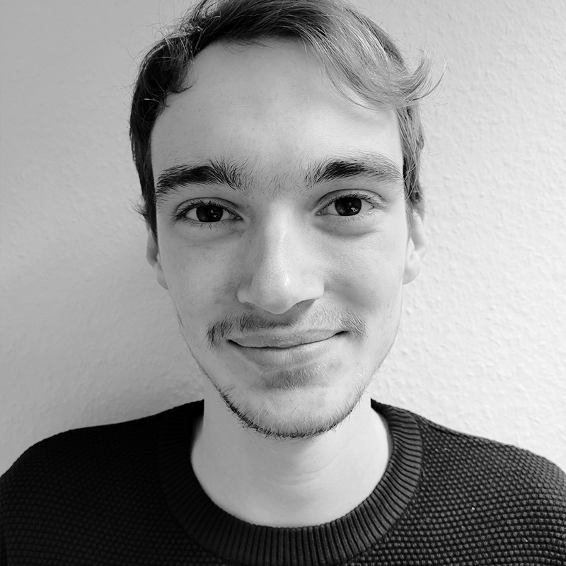 black and white profile picture of employee Malte Rudius